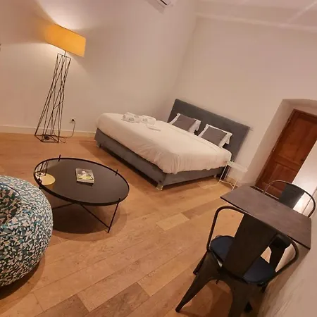 Lägenhet Les Classees De La Citadelle, Genoise,clim & Calme *