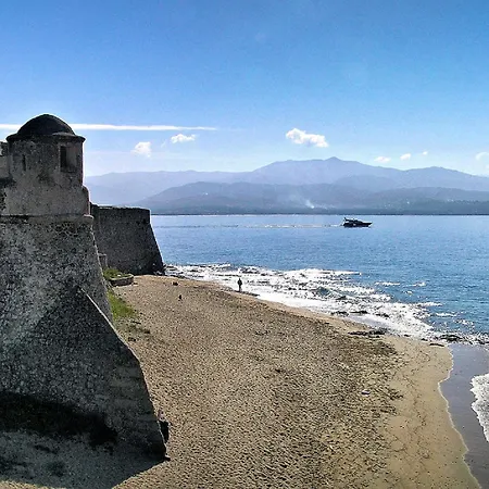 Les Classees De La Citadelle, Genoise,clim & Calme Lägenhet