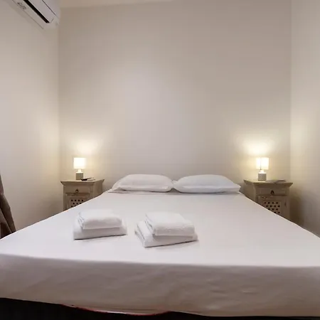 Les Classees De La Citadelle, Genoise,clim & Calme Apartment